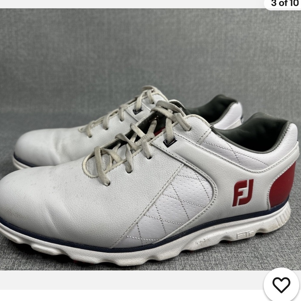 Men's White Athletic Shoes spike less golf shoes size 9